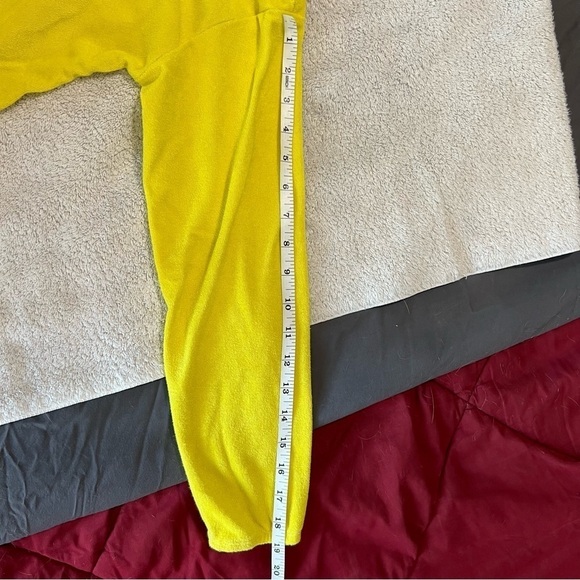 Disney Store Yellow Swim Terrycloth Coverup Minnie Cupcake Applique size 11/12 - Picture 4 of 7